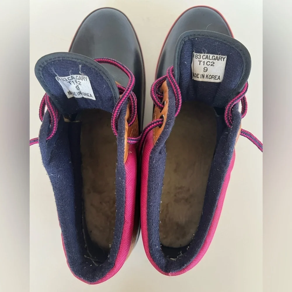 G. H. Bass & Co Calgary Waterproof Rain Duck Boots in Navy/Pink, size 9
